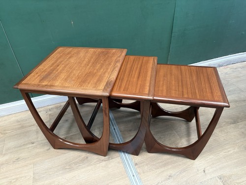 Mid century teak - plan, fresco